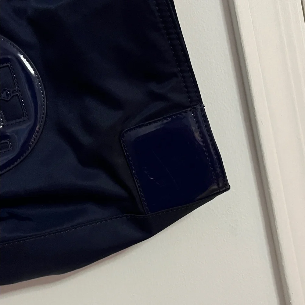 Tory Burch Ella Tote Tory Navy